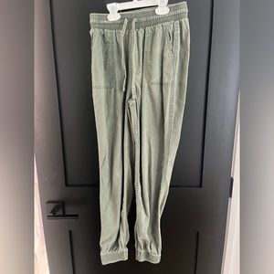 Hollister cargo pants